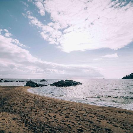 Apartamento Reformado A 2 Minutos De La Playa En Calella! Calella De Palafrugell Exterior foto